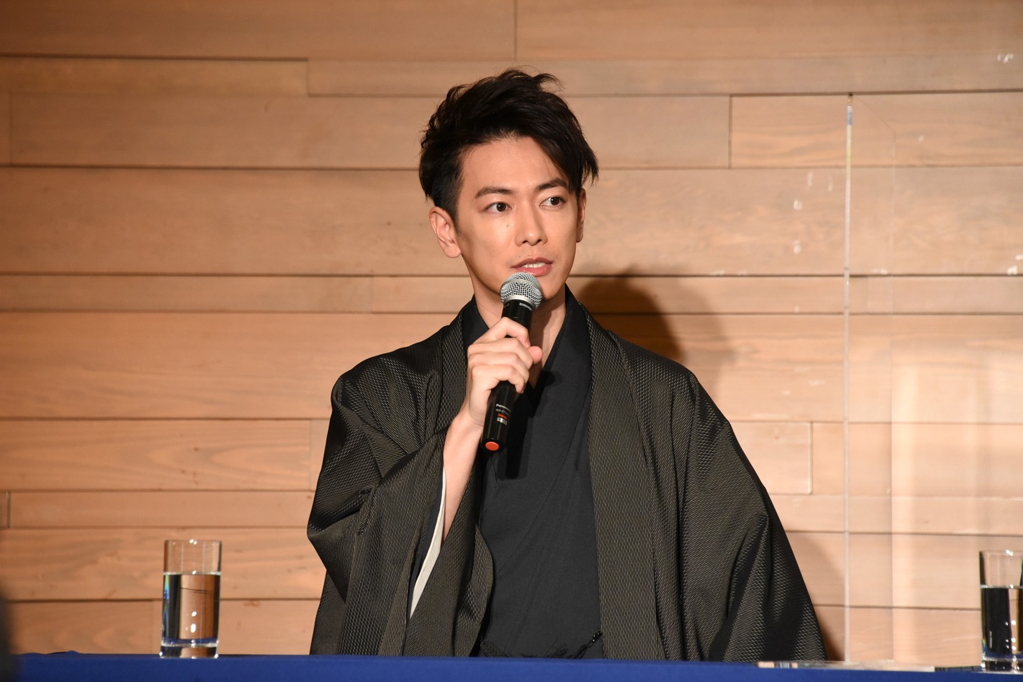 佐藤健