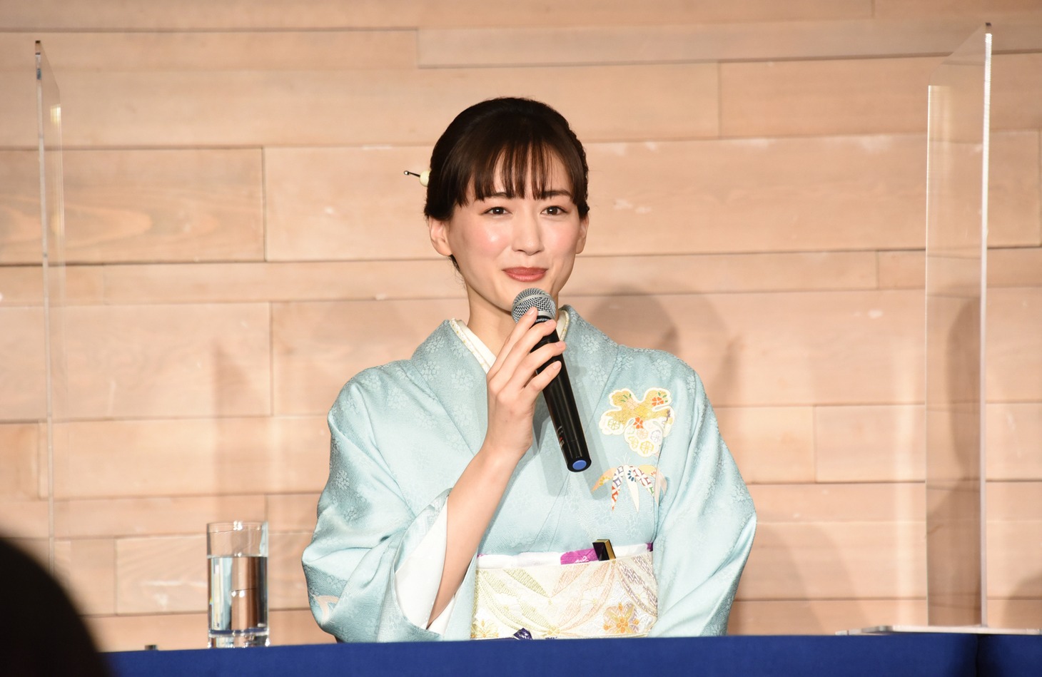 綾瀬はるか
