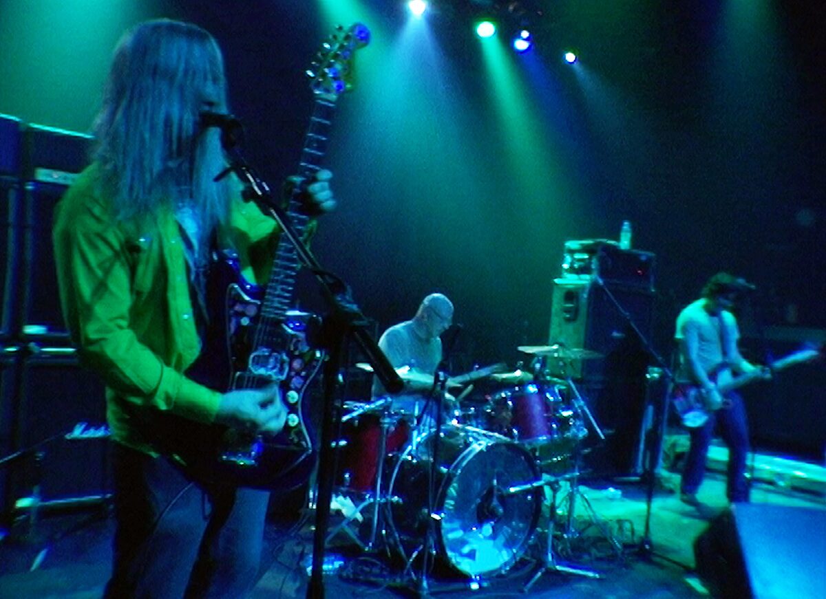 ダイナソーjr のドキュメンタリー フリーク シーン 流れる予告が公開 映画ナタリー