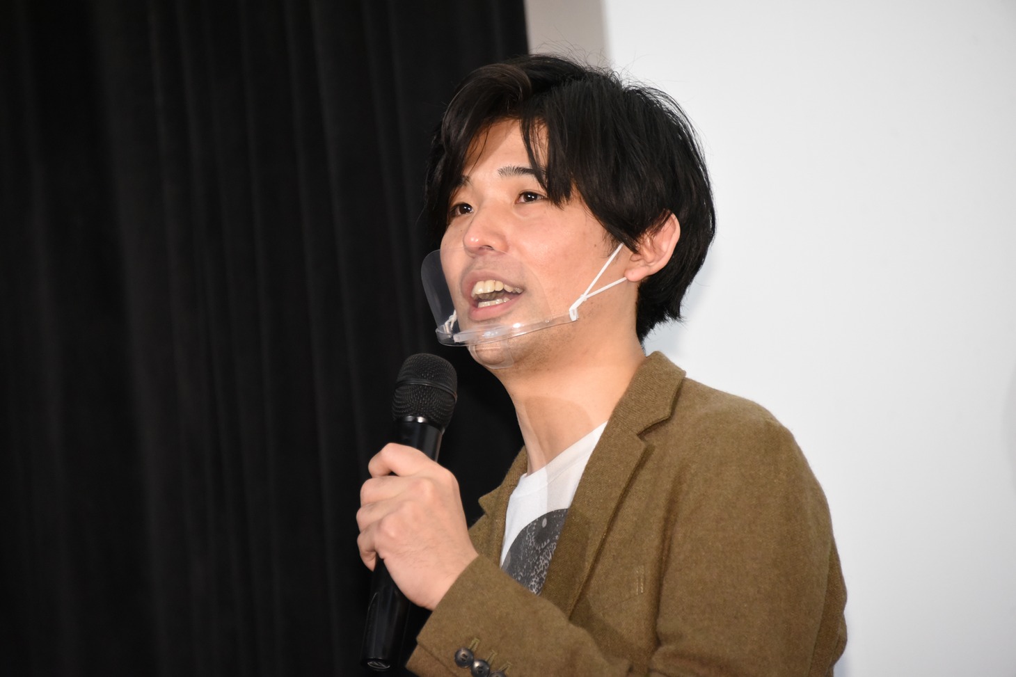 山岡竜弘