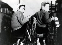「大人の見る繪本 生れてはみたけれど」 (c)1932 松竹株式会社
