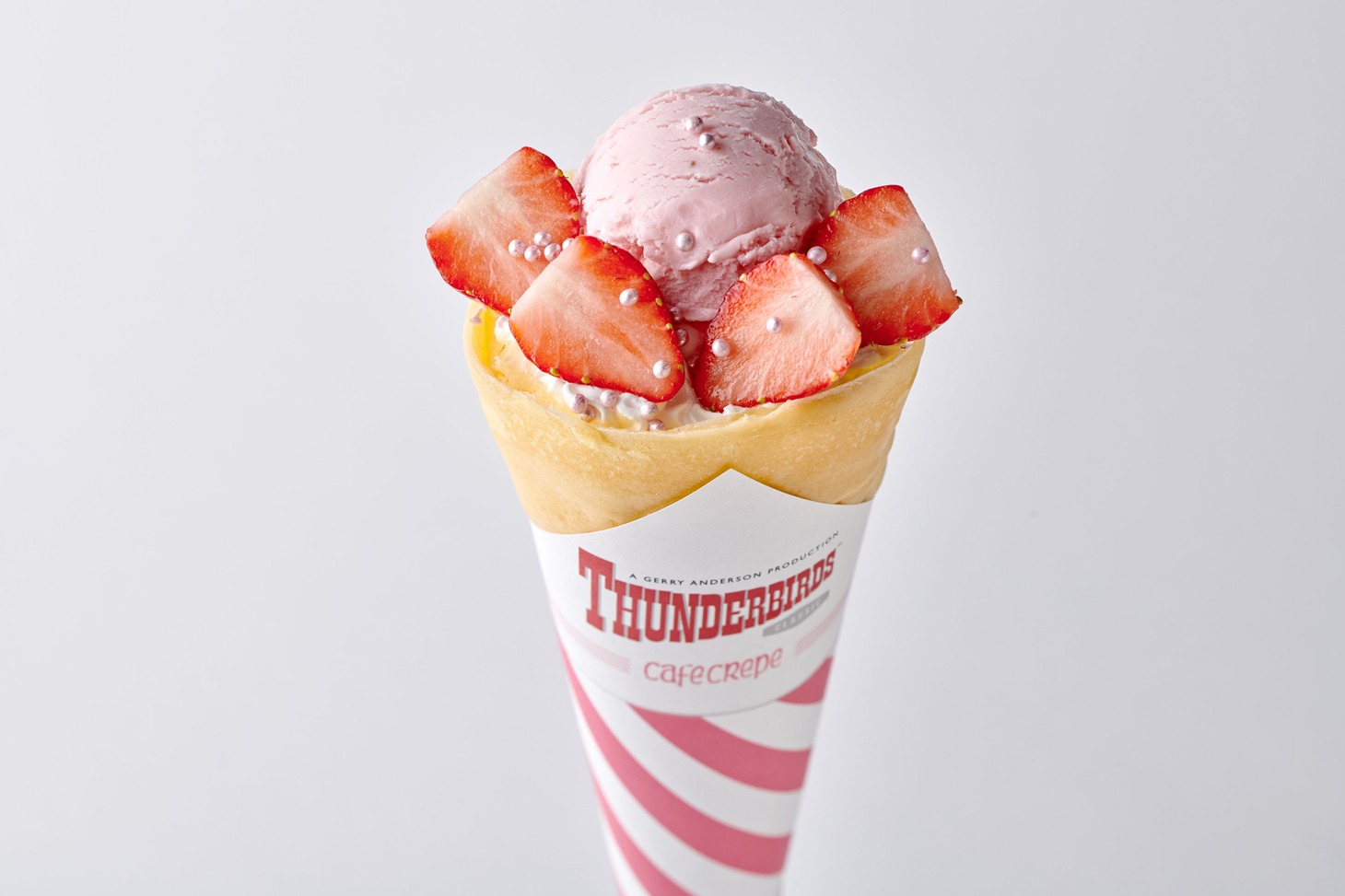 CAFE CREPEで提供する「ペネロープクレープ」（イートイン / テイクアウト 税込790円）。