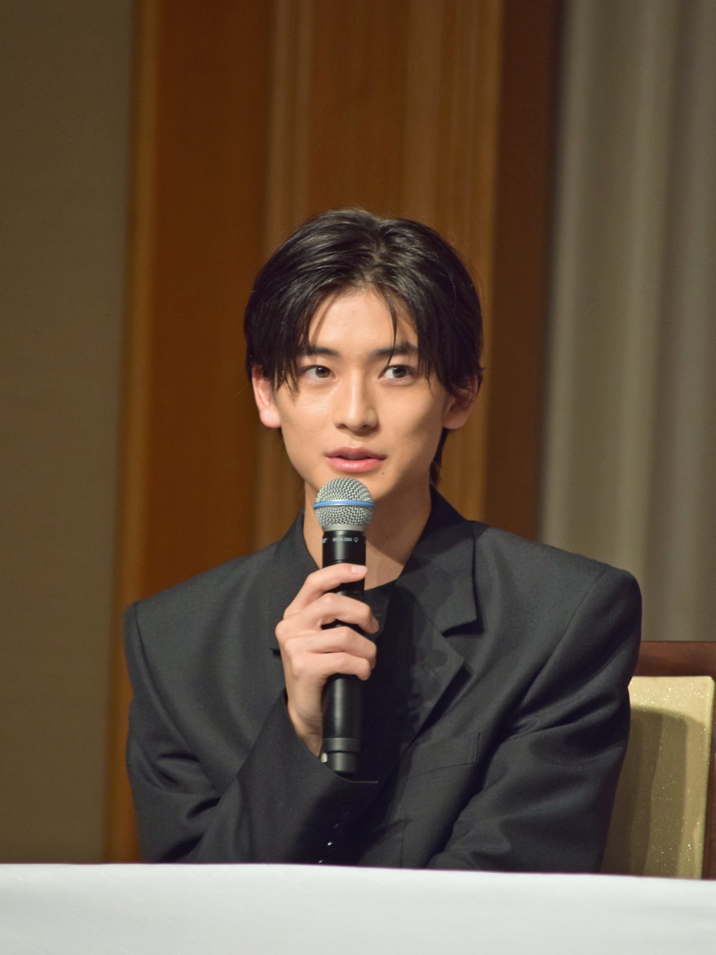 高橋文哉