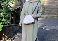 「となりのトトロ ぱちっとぱかっとシリーズ がま口ショルダーバッグ たまあられ」使用イメージ