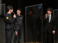 左から横浜流星、有輝、山崎育三郎。