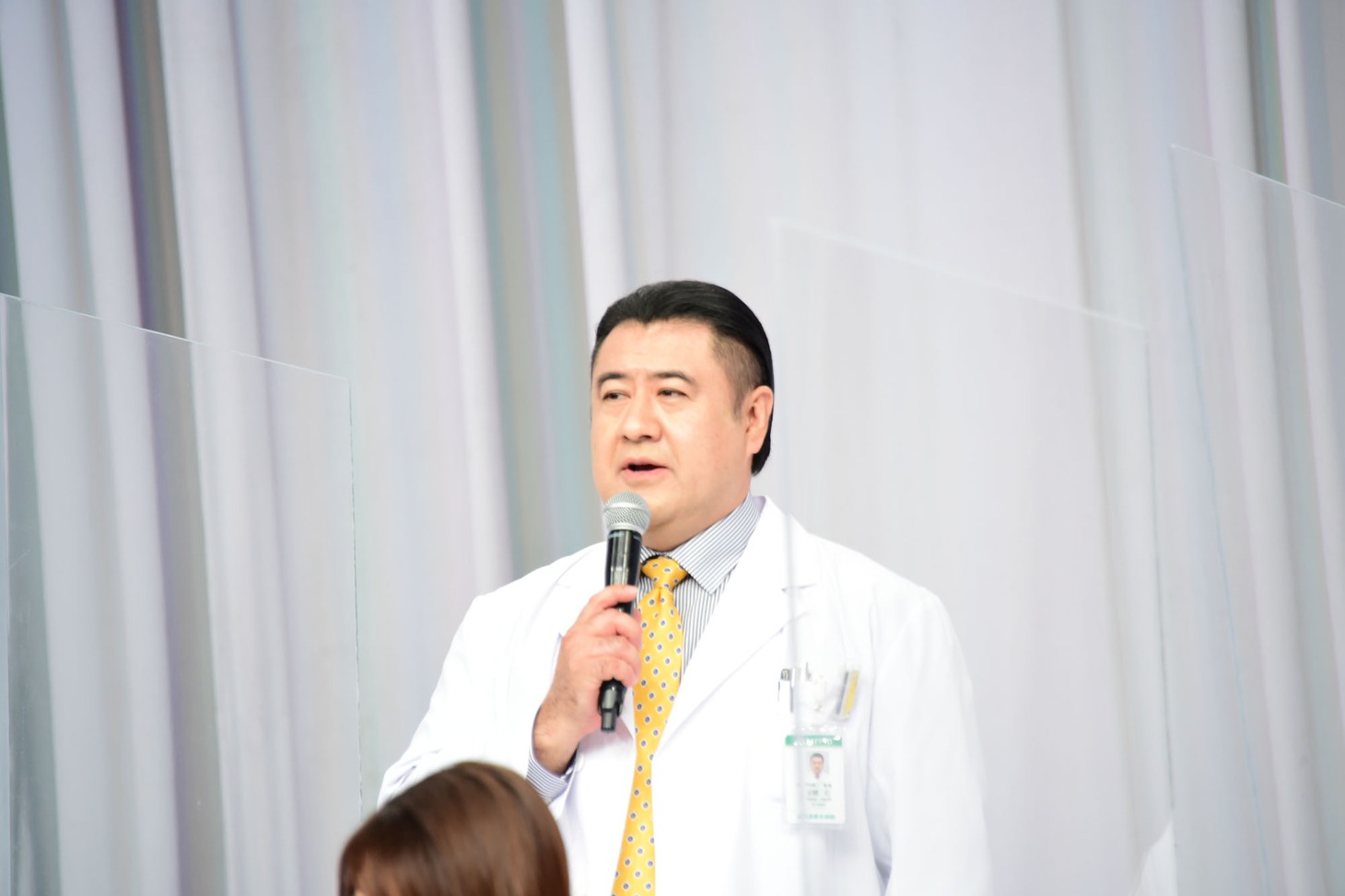 小手伸也