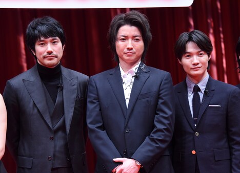 左から松山ケンイチ、藤原竜也、神木隆之介。