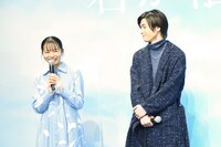 左から莉子、板垣瑞生。