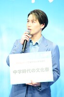 「もうジャニーズに入っているのに、文化祭でジャニーズの曲をどセンターで踊ってたんですよ。パンチ効いてますよね？」と中学時代の思い出を話す松田元太。