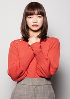 見上愛扮する成田美紗緒。