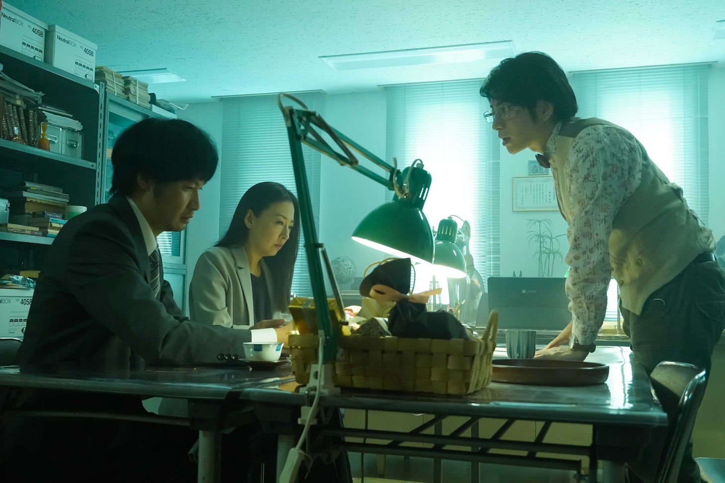 「連続ドラマW 邪神の天秤 公安分析班」新場面写真