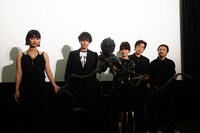 「異物 -完全版-」公開初日舞台挨拶の様子。