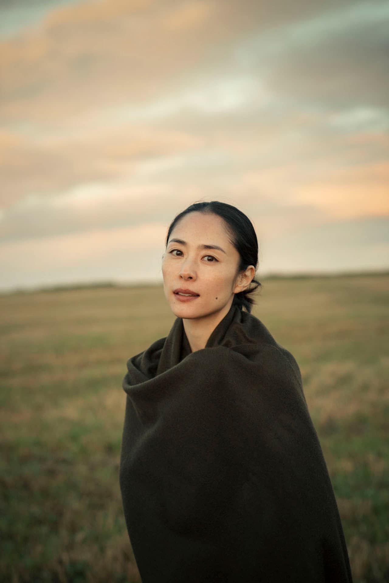 深津絵里 - 深津絵里、東海道新幹線のテレビCMに出演「会うって、特別