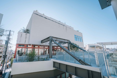 (tefu) loungeの外観。