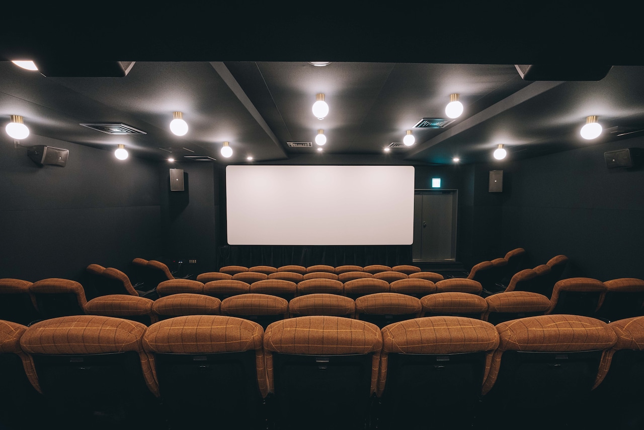 下北沢の“街に溶け込む”ミニシアター「K2」誕生、演劇など他ジャンルとの連動も