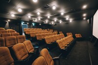 シモキタ-エキマエ-シネマ「K2」の内観。