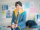 「君が落とした青空」板垣瑞生を写した場面写真、ひょっとこのお面は自前