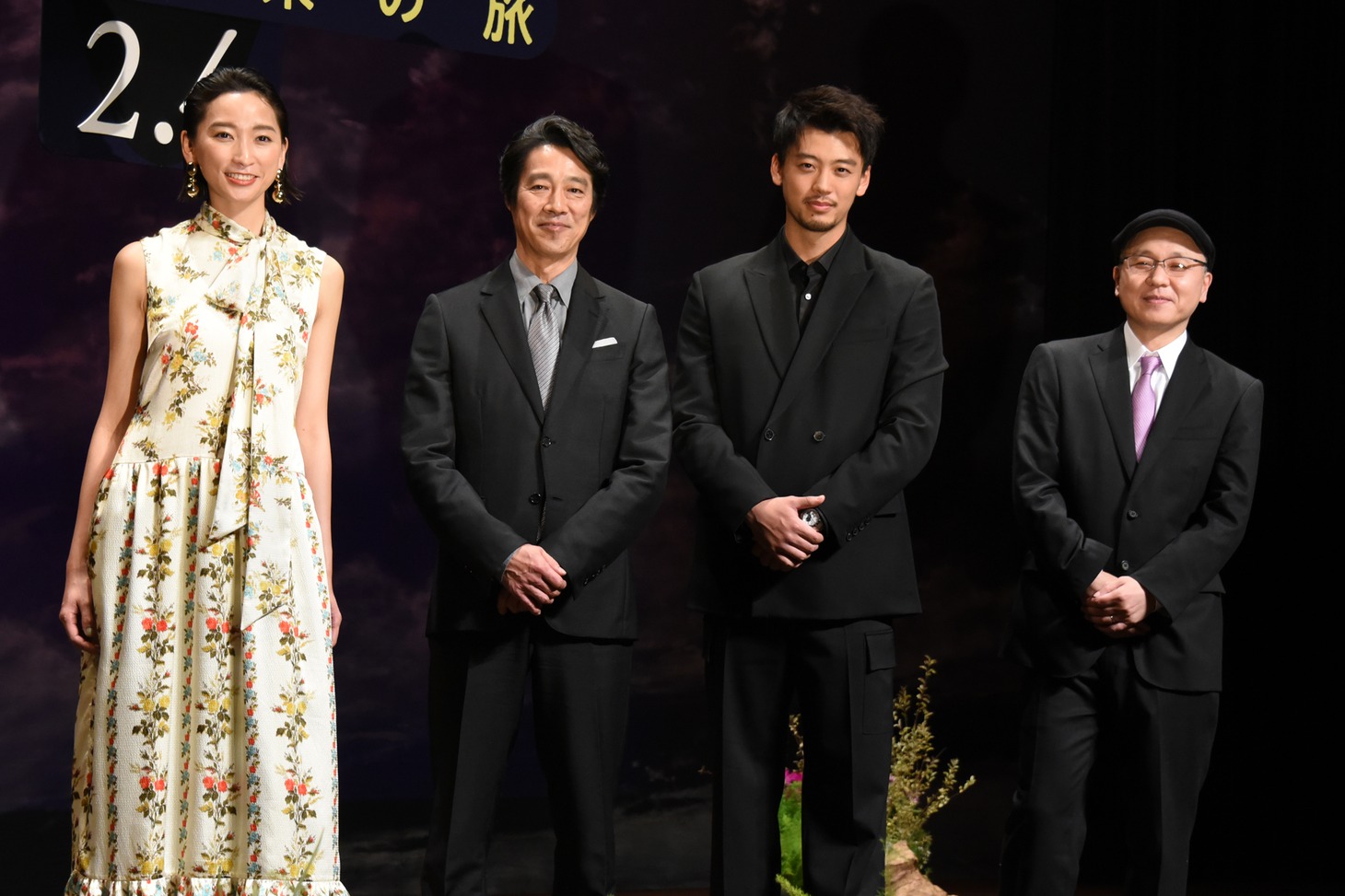 劇場アニメ「鹿の王 ユナと約束の旅」完成披露イベントの様子。左から杏、堤真一、竹内涼真、安藤雅司。