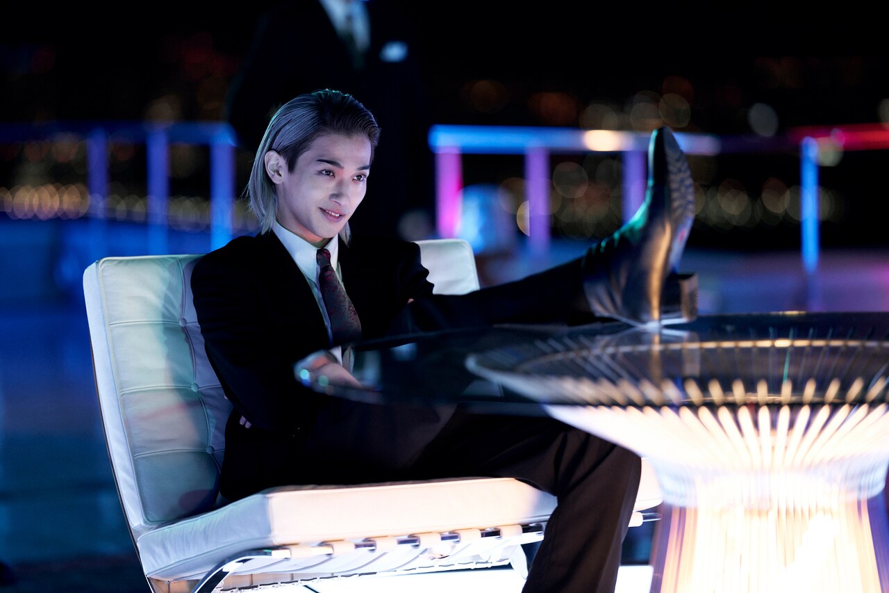 横浜流星と櫻井海音が“航空機制圧バトル”に挑む「嘘喰い」オープニング映像