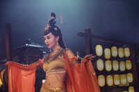 「クラッシュ・オブ・ゴッド 神と神」