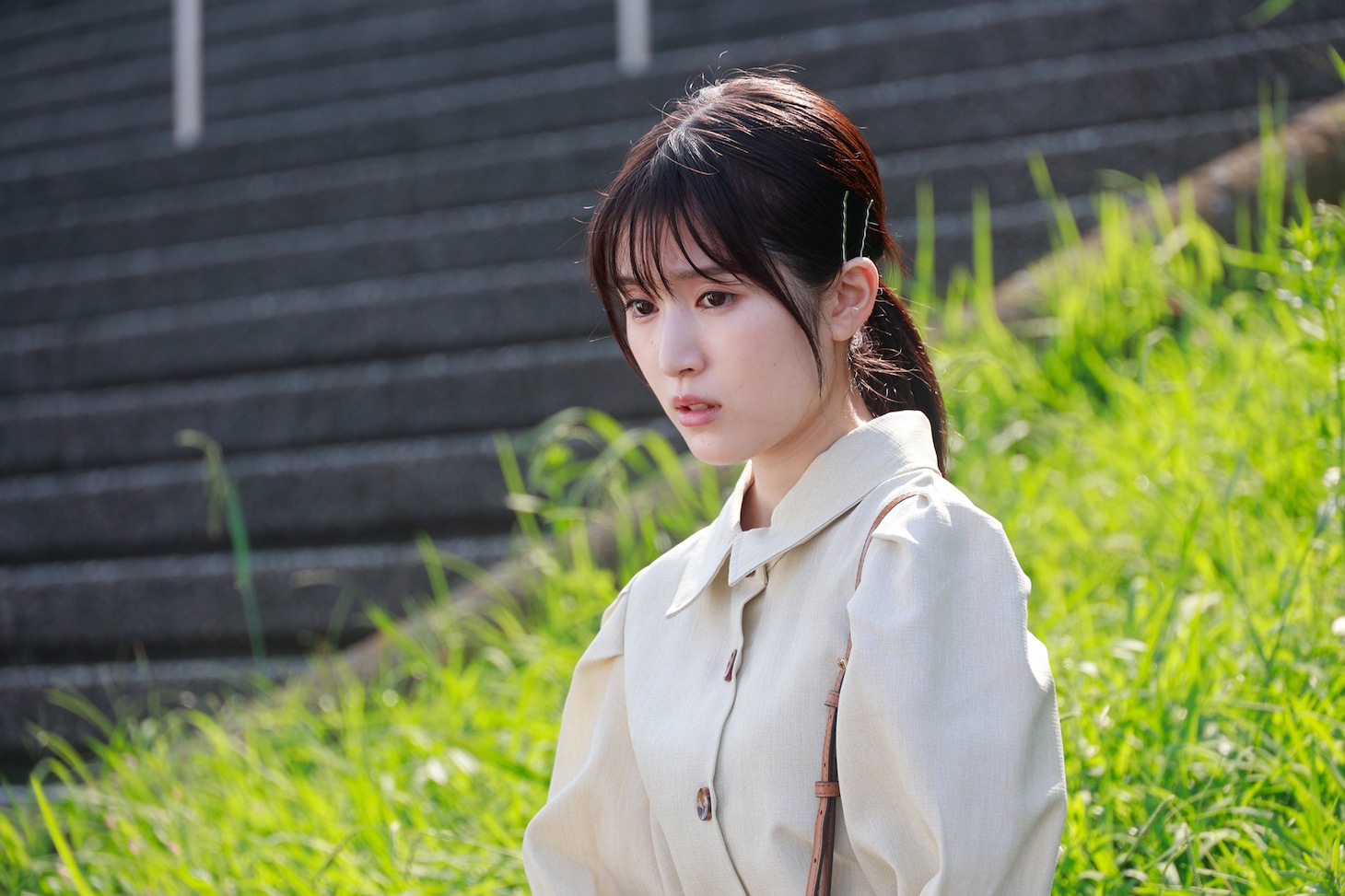 「金魚妻」より、蘭（福本莉子）。