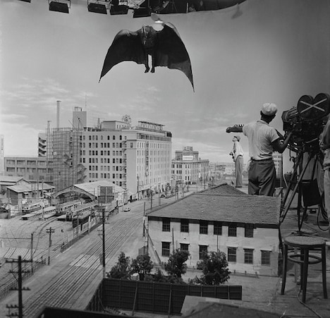 「空の大怪獣ラドン」（1956年）より 、福岡・岩田屋周辺ミニチュアセットのメイキング写真。
(c)TOHO CO., LTD.
