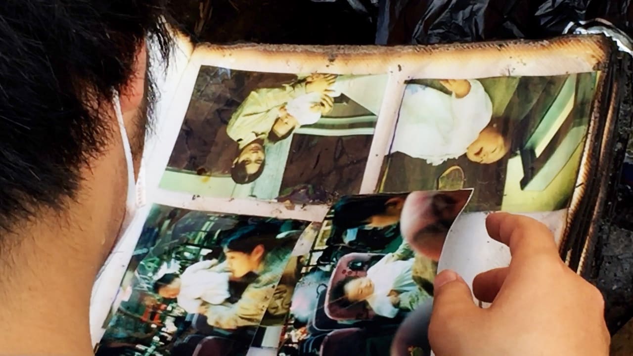 自宅全焼から再起へ、監督・原將人と家族の日々を記録「焼け跡クロニクル」予告編