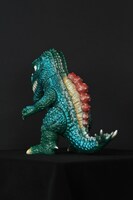 ソフビ人形「希望」（税込1万3200円）