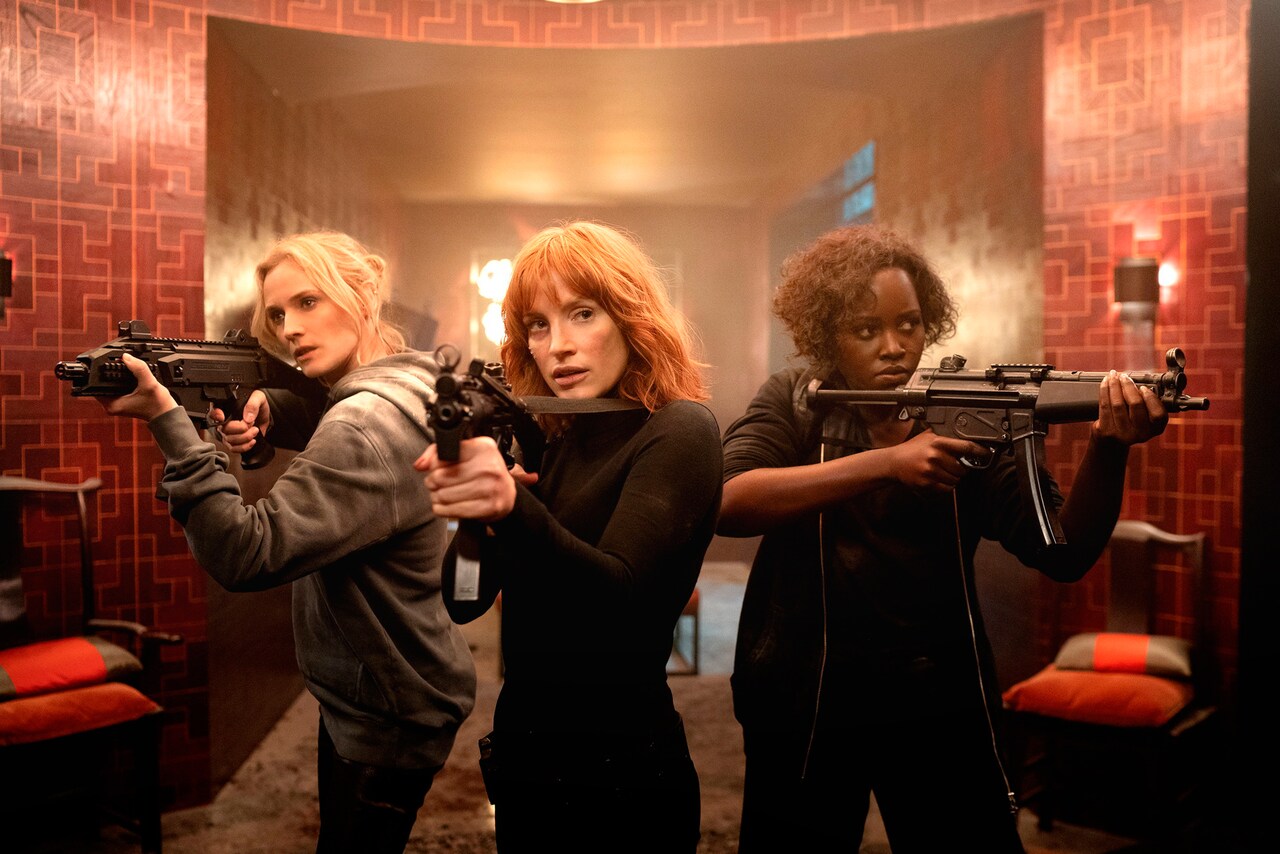 ジェシカ・チャステインら美女スパイが高級ホテルで銃撃戦「355」本編映像