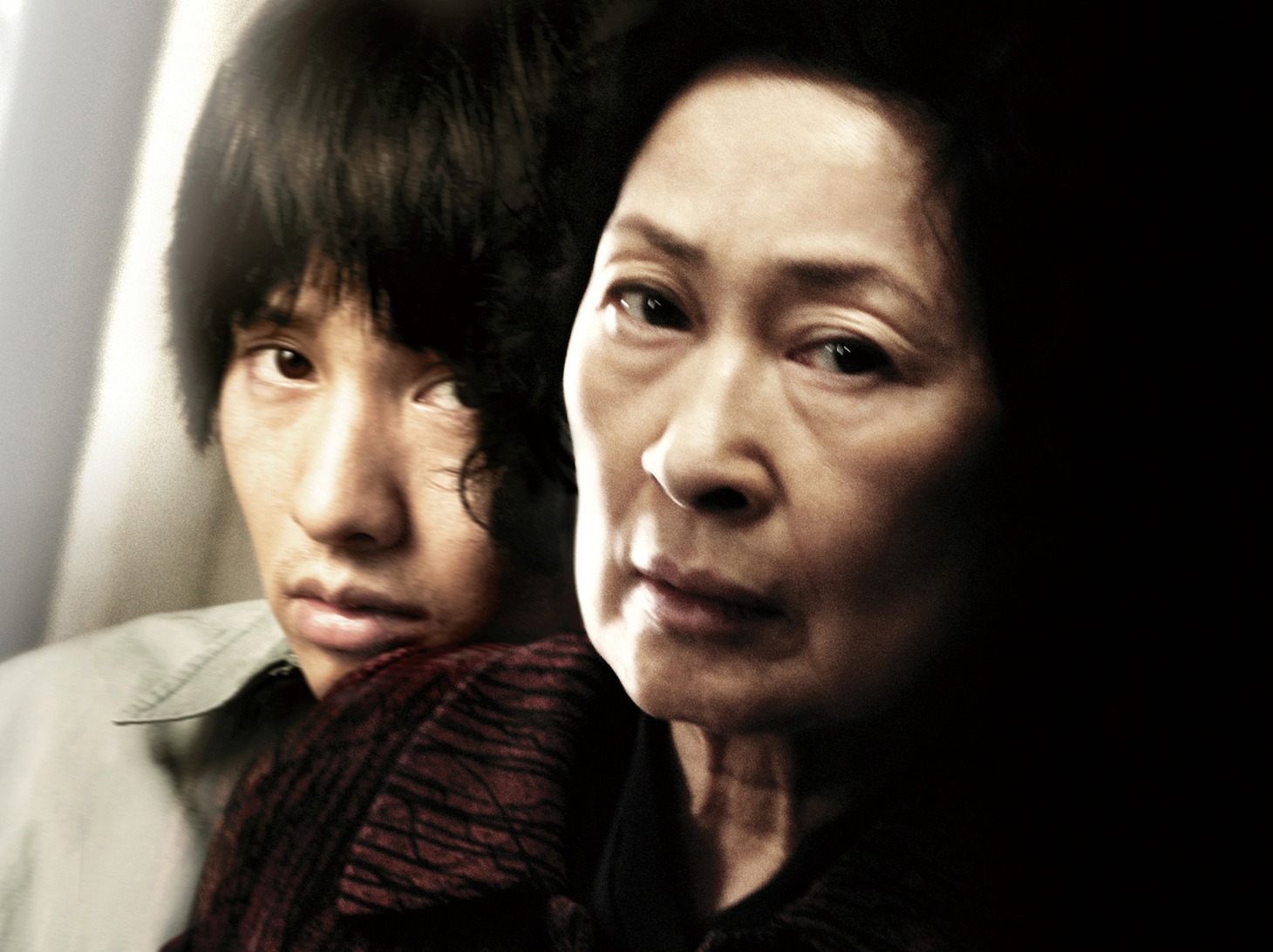 「母なる証明」 (c)2009 CJ ENTERTAINMENT INC. & BARUNSON CO., LTD. ALL RIGHTS RESERVED