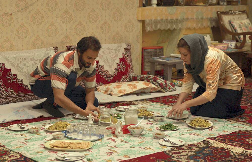 アスガー・ファルハディが“正直者の囚人”描いた「英雄の証明」新写真7枚