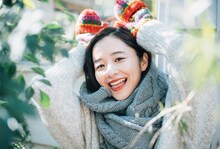 「堀田真由 2022-2023年カレンダー」より。