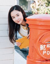 「堀田真由 2022-2023年カレンダー」より。