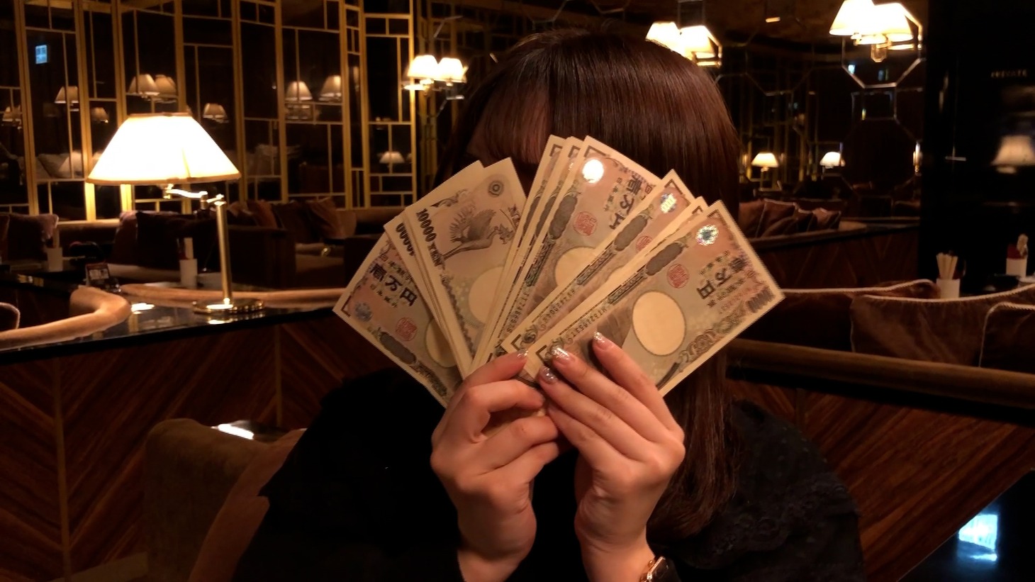 「ギャラ飲みをする女たち」