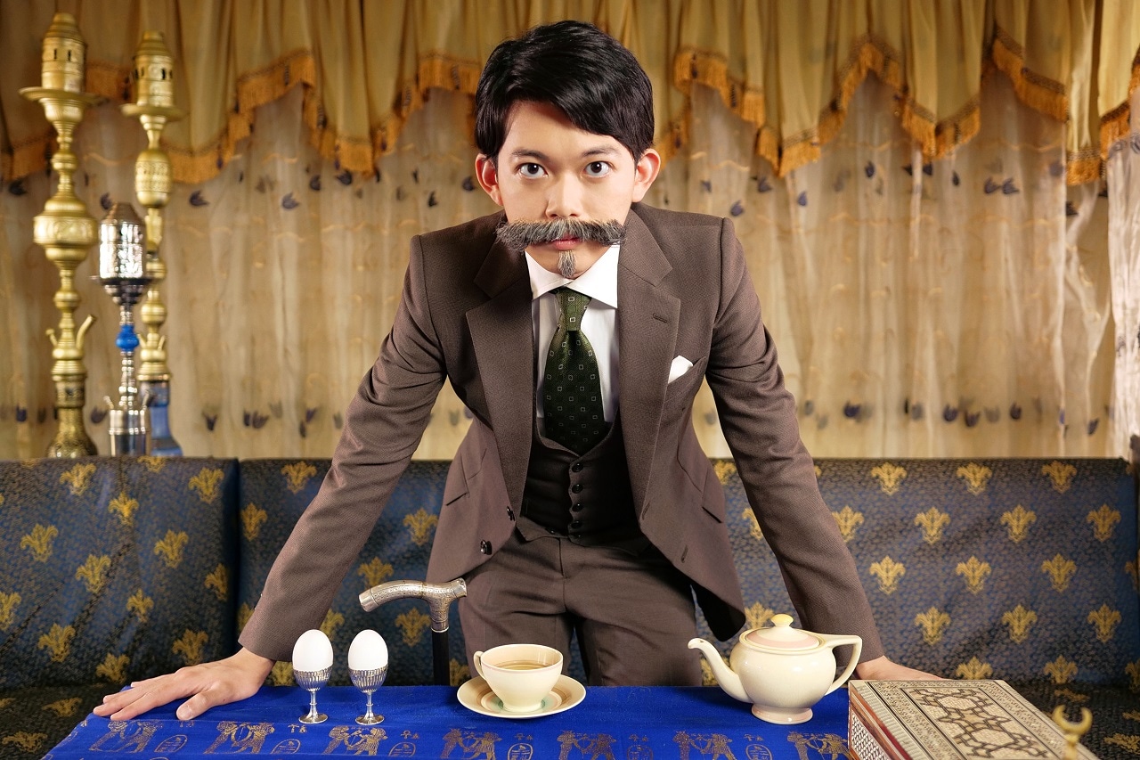 名探偵ポアロに扮した松丸亮吾、「ナイル殺人事件」謎解きのコツを語る