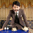 名探偵ポアロに扮した松丸亮吾、「ナイル殺人事件」謎解きのコツを語る