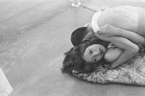 「（秘）色情めす市場」