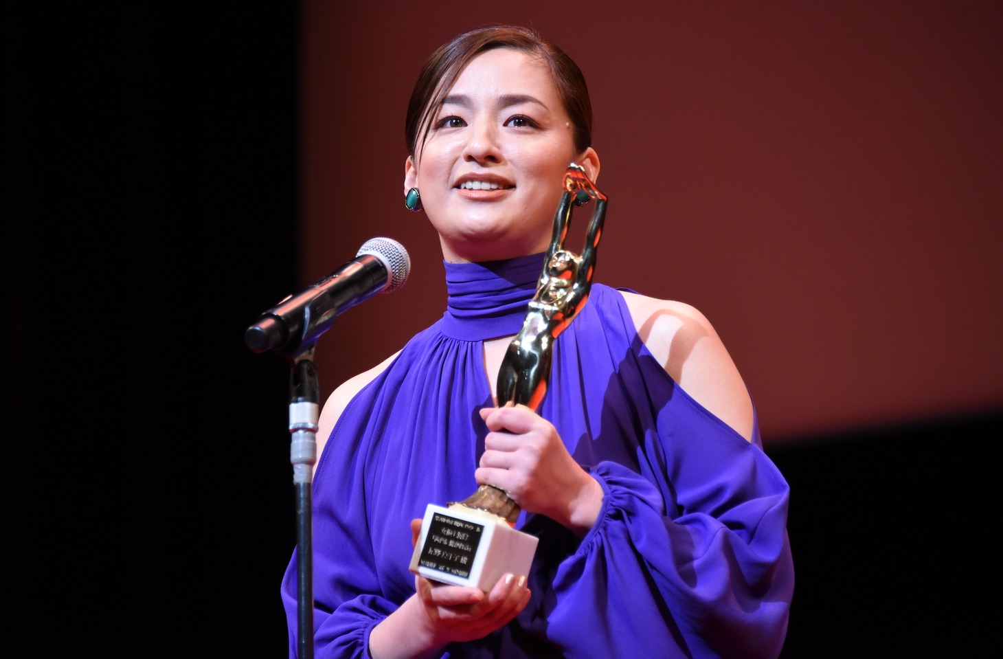 尾野真千子