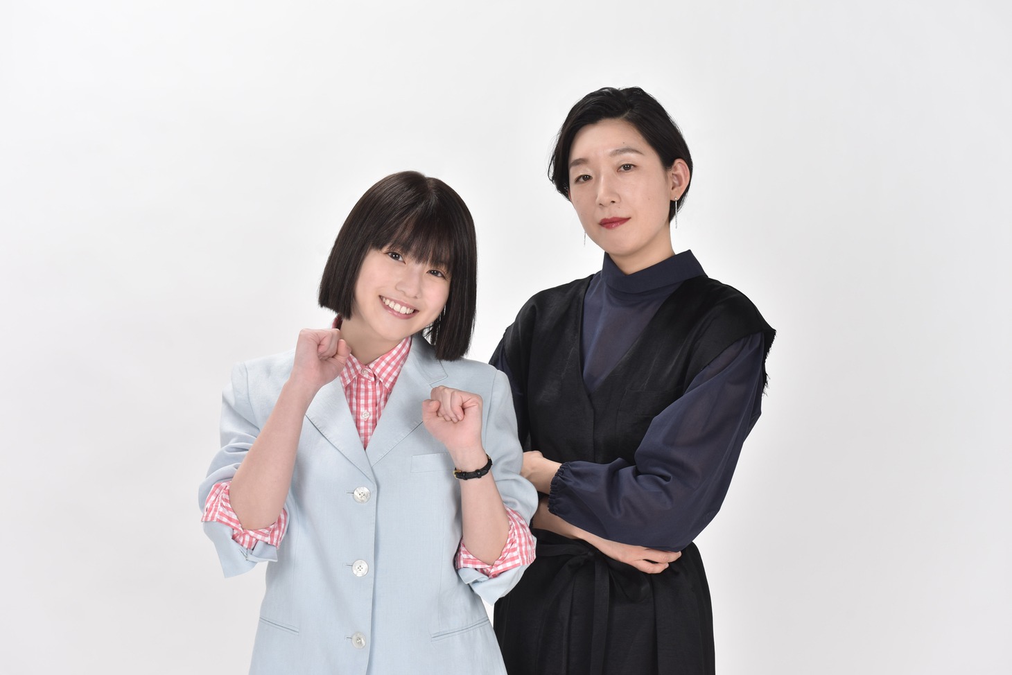 ドラマ「悪女（わる）～働くのがカッコ悪いなんて誰が言った？～」より、左から今田美桜、江口のりこ。