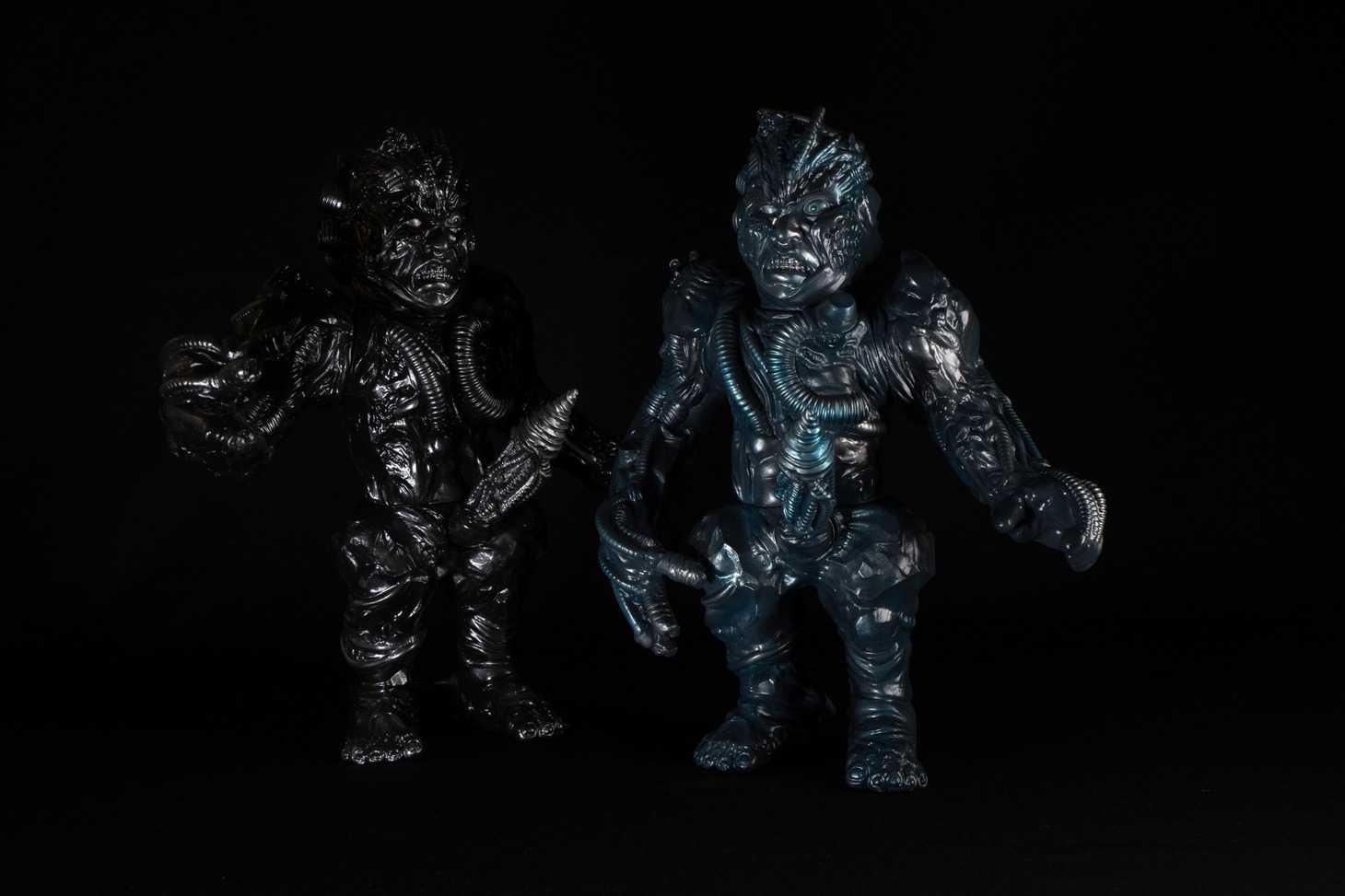 「鉄男」のソフビフィギュア。