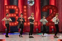 左から猪塚健太、伊藤あさひ、犬飼貴丈、ゆうたろう、塩野瑛久。