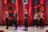 左から猪塚健太、伊藤あさひ、犬飼貴丈、ゆうたろう、塩野瑛久。