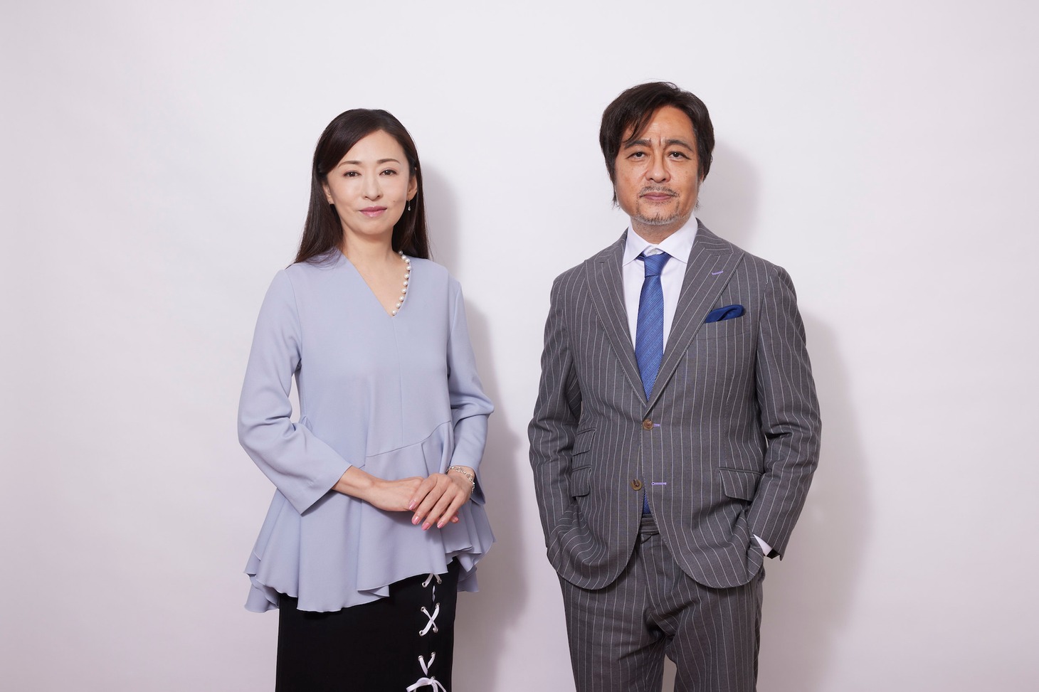 左から松雪泰子、松尾スズキ。