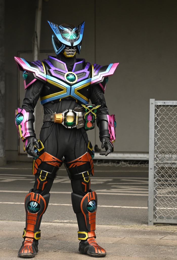 「オーズ10th 仮面ライダーバース バースX誕生秘話」より、仮面ライダーバースX。