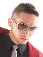 テキーラ☆まさはる演じるMC テキーラ。