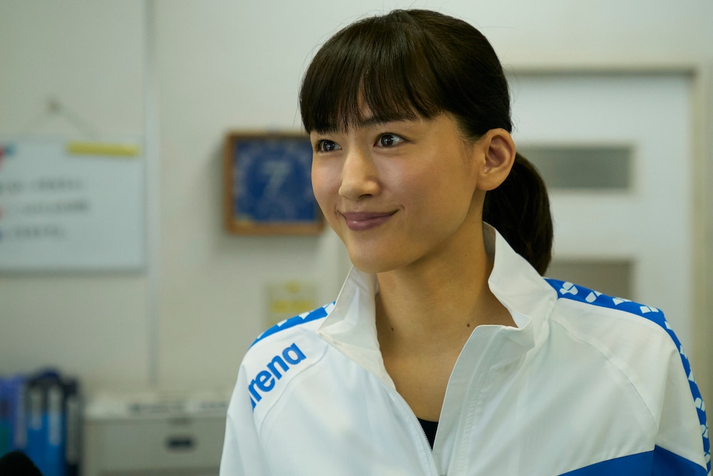 映画「はい、泳げません」の場面写真。(c) 2022「はい、泳げません」製作委員会