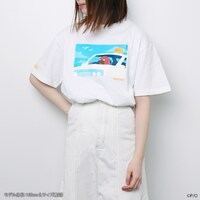 オッドタクシー イラストTシャツ 小戸川の着用イメージ。