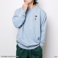 オッドタクシー 刺繍スウェット 春色Ver.の着用イメージ。