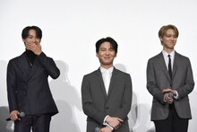 佐藤景瑚に「僕はやりたいことはやるし、やりたくないことはやらない人ですよね？」と尋ねられた與那城奨（後列左）、白岩瑠姫（後列右）、川尻蓮（前列）。