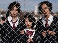 「アンコンシャス」